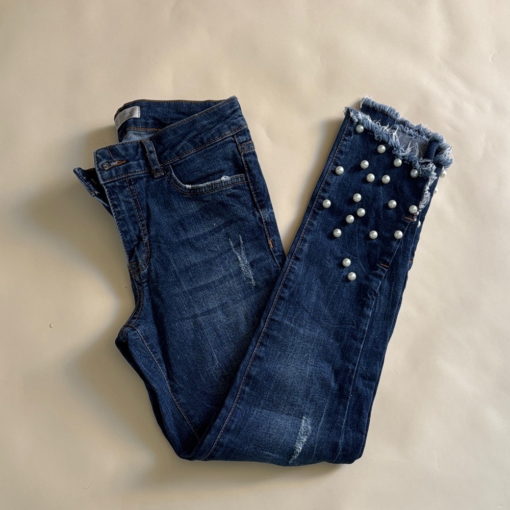 Zara Navy Cropped Jeans with Pearl Accents